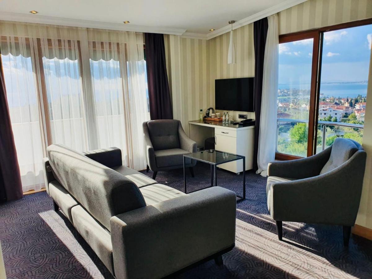 Double Royal Hotel Kocaeli Extérieur photo