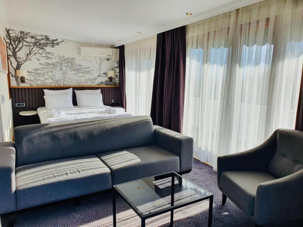 Double Royal Hotel Kocaeli Extérieur photo