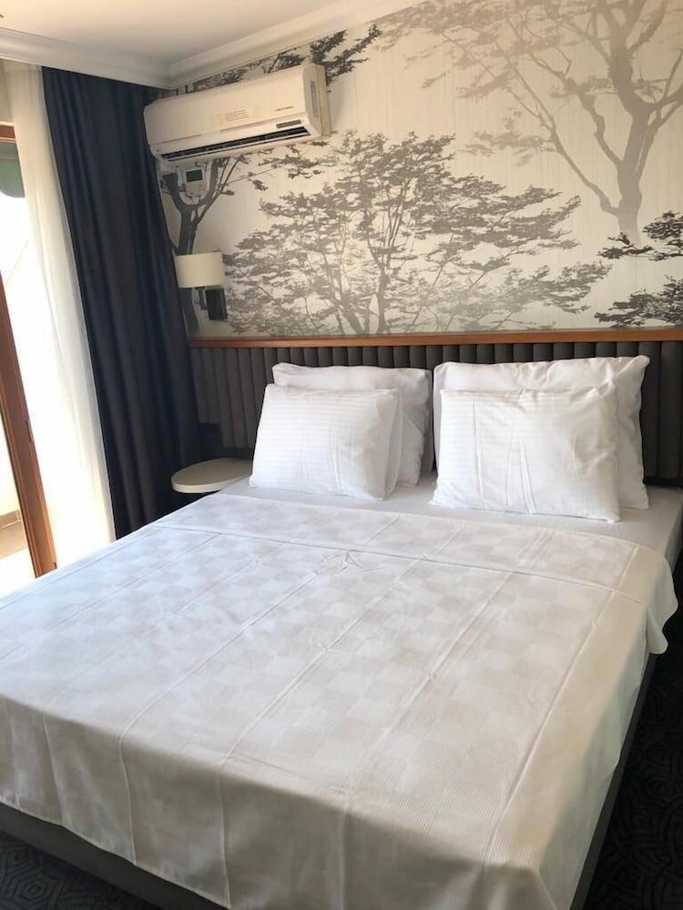 Double Royal Hotel Kocaeli Extérieur photo