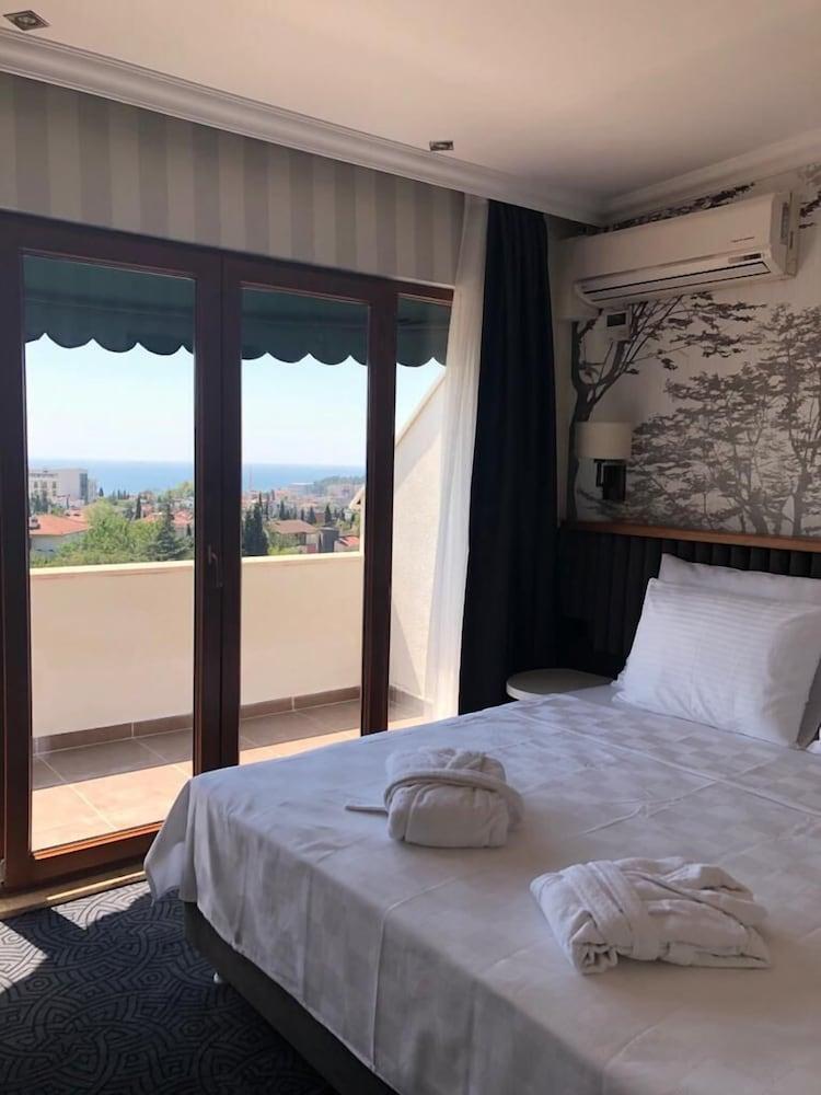 Double Royal Hotel Kocaeli Extérieur photo